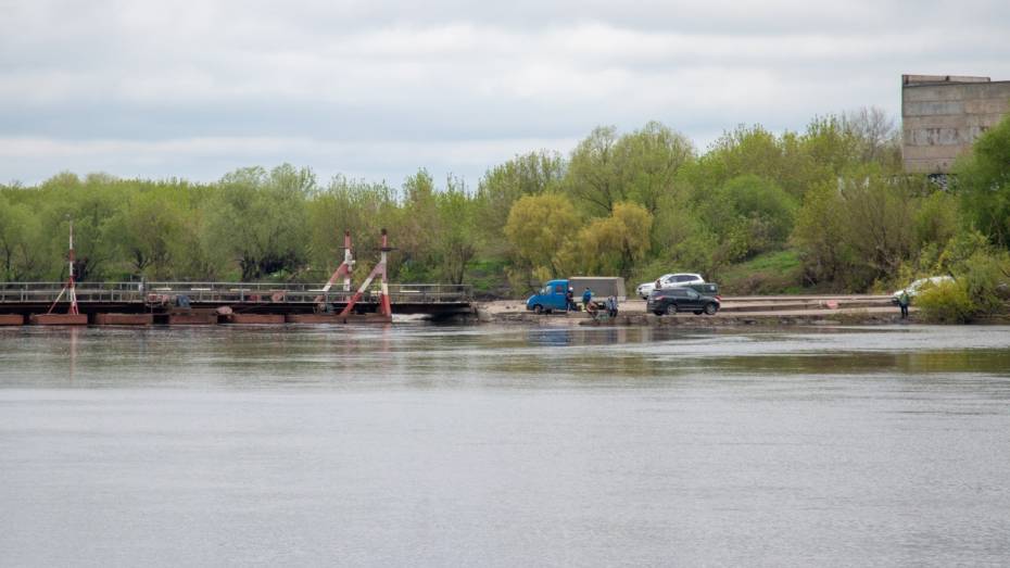 В Хохольском районе Воронежской области с 1 июля закроют движение по наплавному мосту
