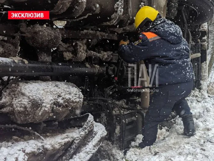 Водитель цементовоза погиб в результате ДТП в Гдовском районе (ФОТО)