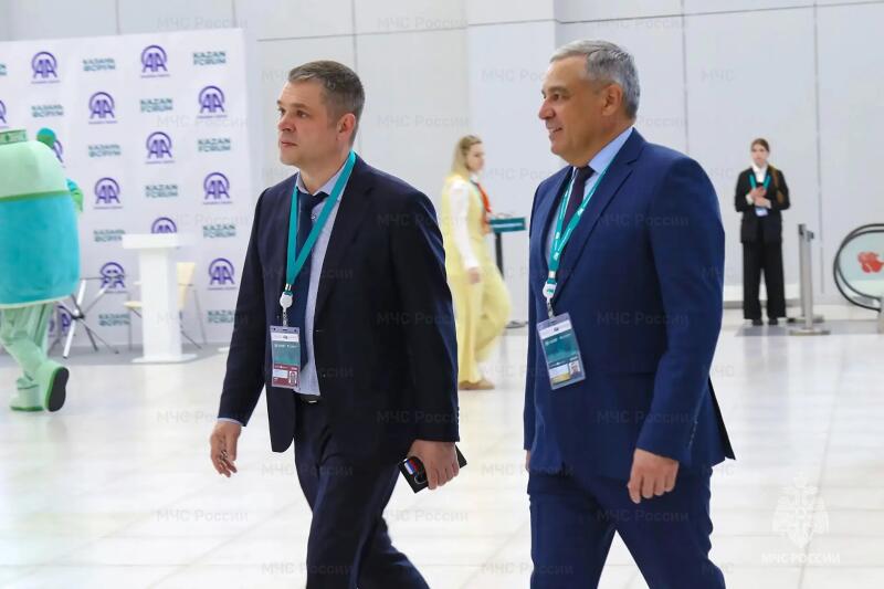 Более 500 сотрудников МЧС России обеспечили безопасность форума «Россия - Исламский мир: KazanForum»