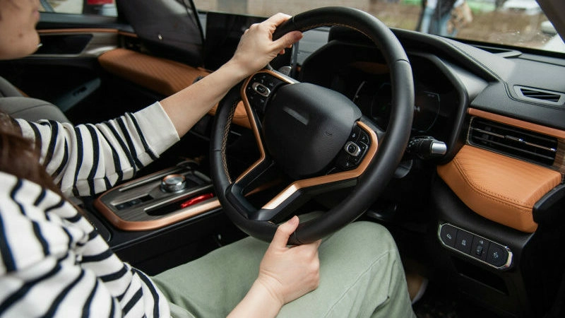 Новые автомобили в Петербурге и Ленобласти подорожали до 3,33 млн рублей - tvspb.ru