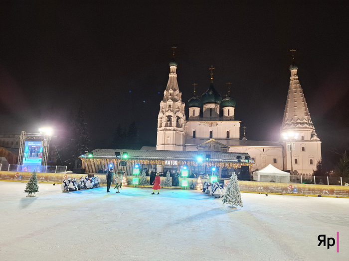 Новый год начался: в Ярославле открыли главный каток и дали старт гуляниям