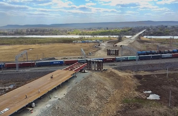 Реконструкция путепровода в селе Тереховка сократит время в пути для жителей Надеждинского округа Фаина Банжаева, пресс-служба правительства Приморья
