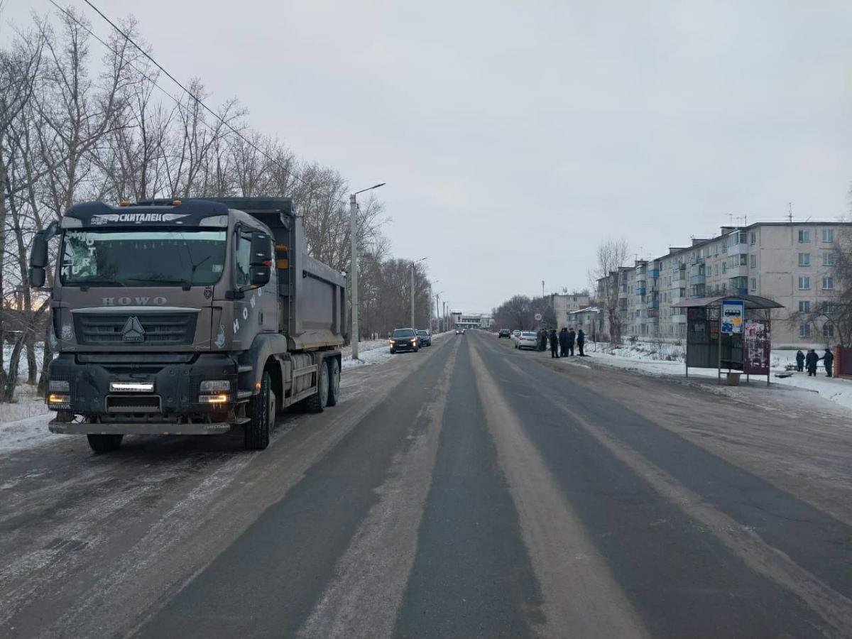 Фура насмерть сбила пожилого мужчину на перекрестке