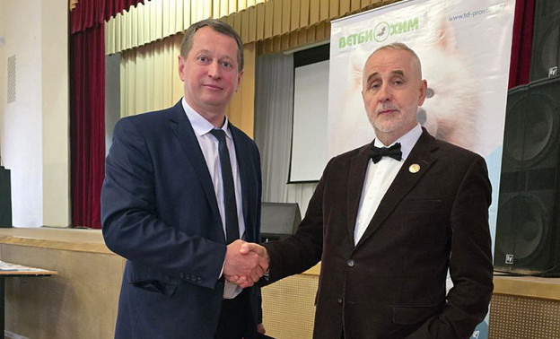 Заслуженный ветеринарный врач России встретился с кировскими студентами