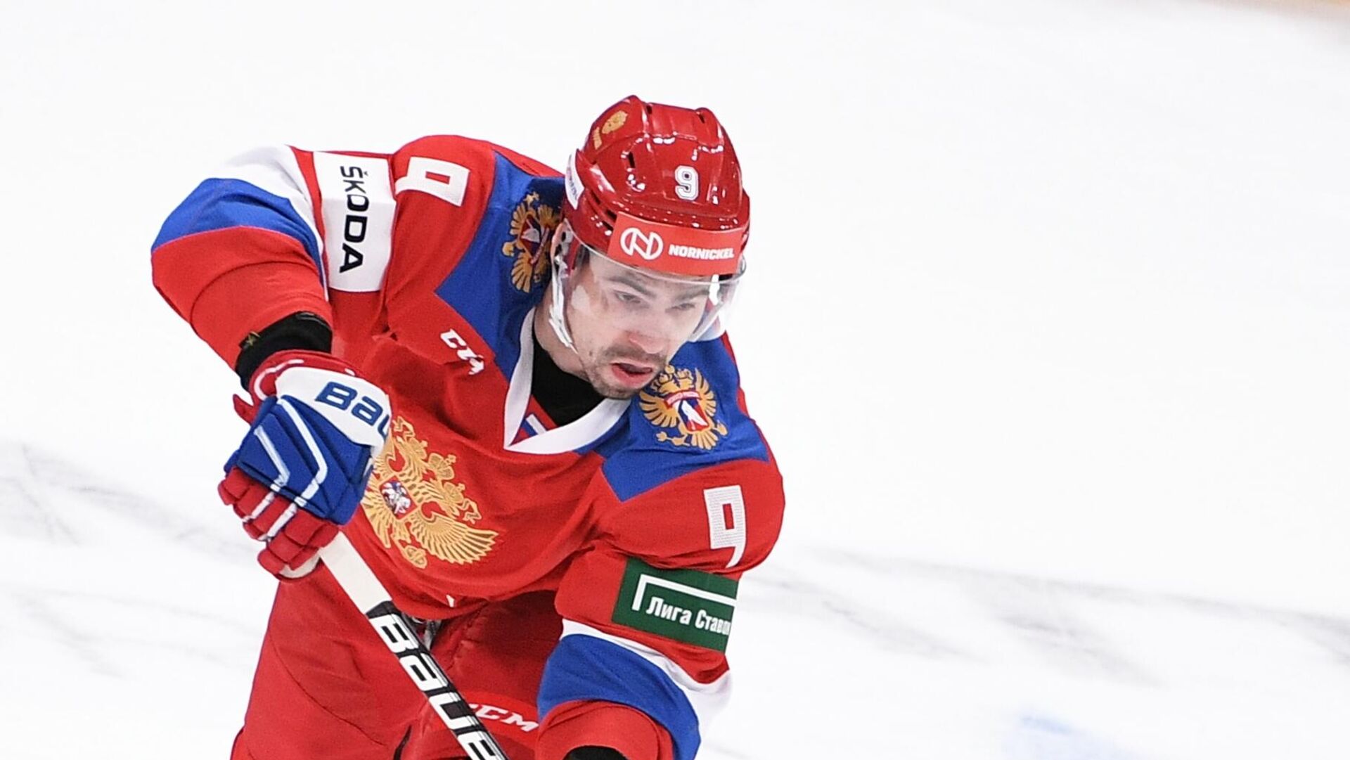 Радулов ак барс. Хоккеист 5 букв. Хоккеист 5 букв. Хоккеист 5 букв. Динамо москва кубок гагарина 2013.