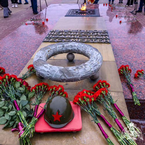 Начальник Управления Росгвардии принял участие в митинге, посвященном 83-летию освобождения Калуги от фашистов