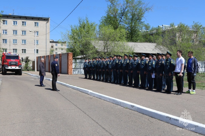 Сотрудники Главного управления продолжают высадку деревьев в рамках Всероссийской акции «Сад памяти»