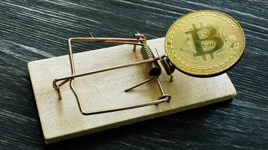 Мошенник купил криптовалюты на 10 млн рублей за банкноты «Банка приколов»