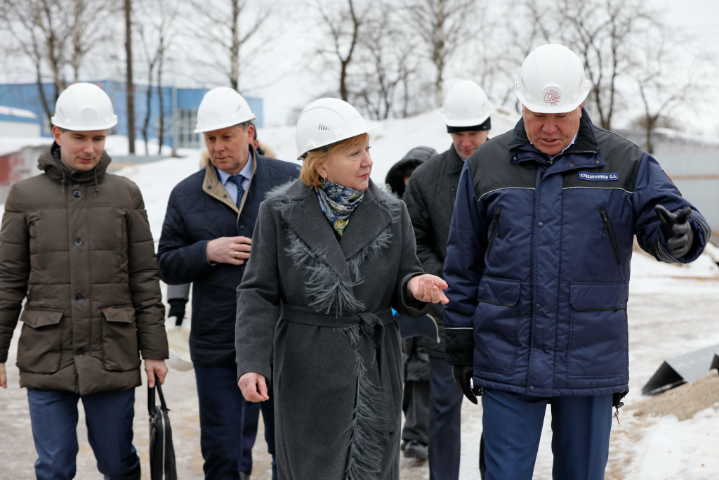 Сокол арена сокол вологодская. Строительство ледового дворца в Соколе Вологодской области. Ледовый дворец в Соколе. Ледовый дворец в Соколе Вологодская область. Губернатор Яковлев казаки Ледовый дворец.