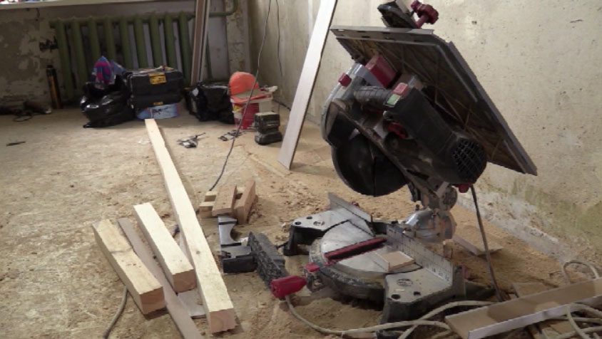 Жители разрушенного дома в Серове начали заезжать в новые квартиры