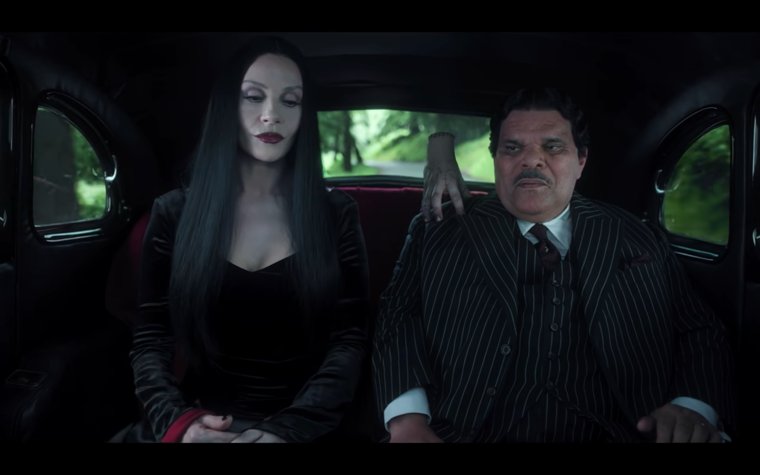 Новые образы Мортиши и Гомеса полюбились фанатам семейки Аддамс