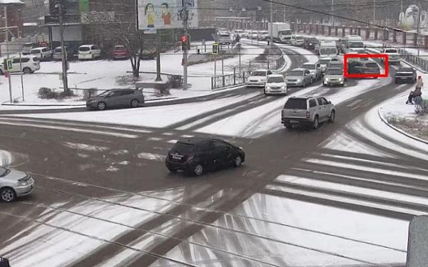 В Улан-Удэ из-за гололёда общественный транспорт идет с опозданием