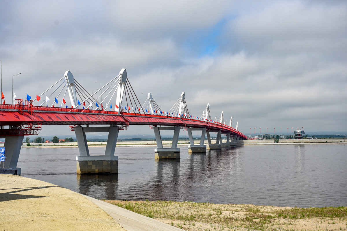 китай и владивосток через реку