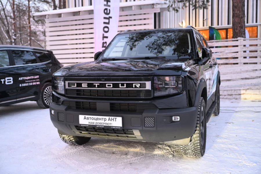 Церемония награждения премии «Менеджер года – 2025». Выставка автомобилей от автоцентра АНТ.