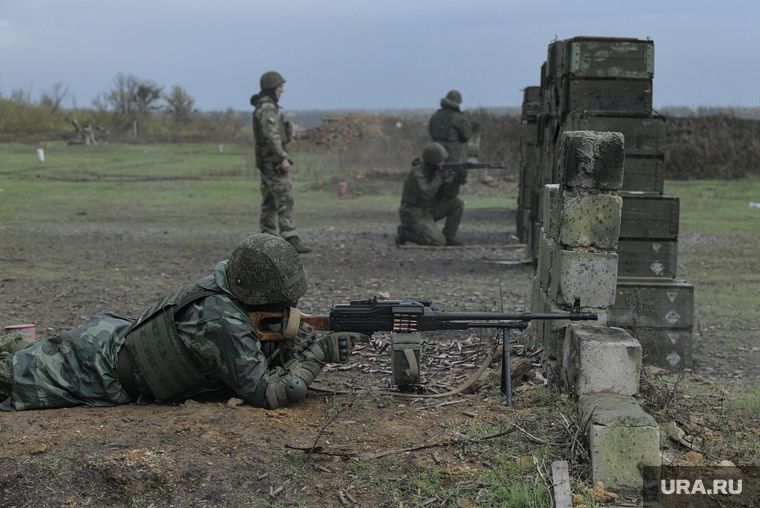 Полигон днр. Учения в армии. Стрельба на военном полигоне. Оружие украинской армии. Полигон в Москве военный