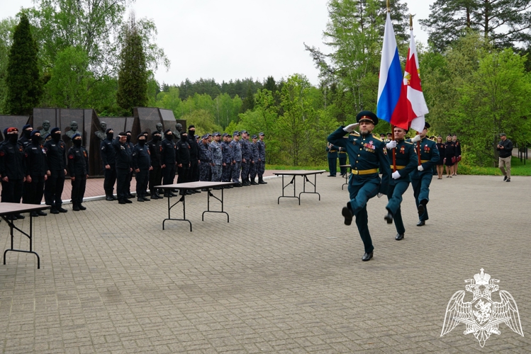 Росгвардейцам вручили государственные награды в Брянске (видео)