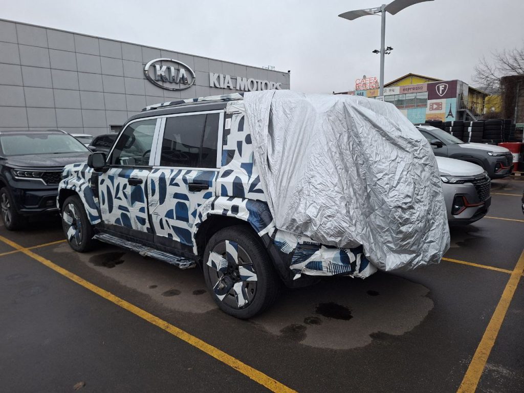 Посмотрел внедорожник iCaur V27 у дилера в Москве: как выглядит «китайский Прадо» вживую. Эксклюзив