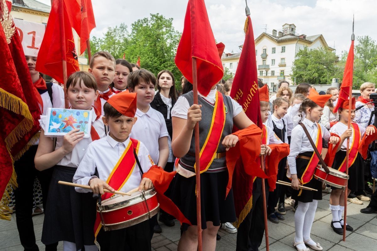 Современные пионеры в России