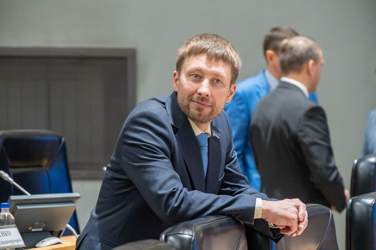 плесовских сергей юрьевич. тюменская областная дума. тюменский депутат. сергей плесовских тюмень. медведев сергей витальевич тюмень депутат гордумы.