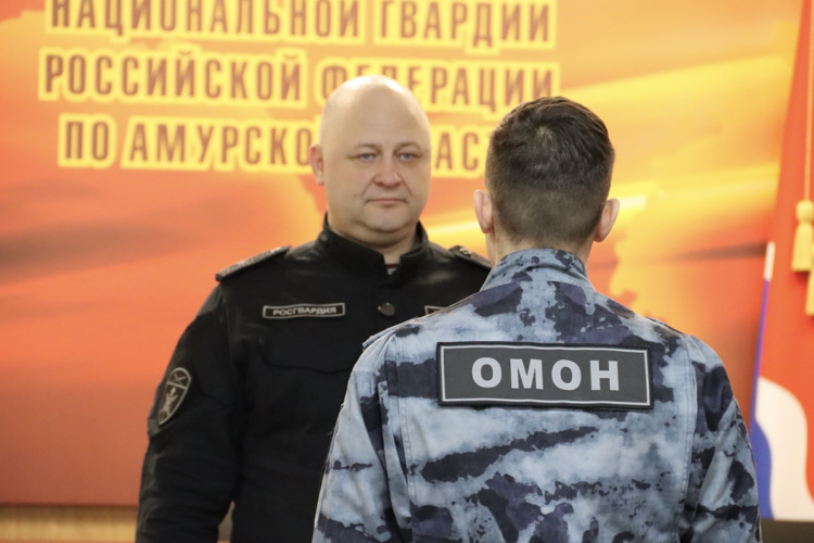 В день образования ОМОН «Уран» сотрудников отряда поздравил начальник Управления генерал-майор полиции Виталий Харчёв