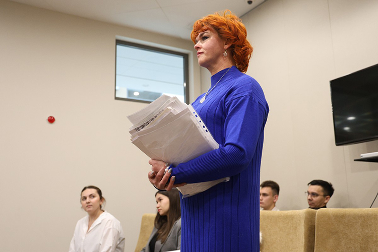 Свою письменную позицию приобщила и сама Толмачева, участвующая в деле в качестве третьего лица. Вместе с ней была приложена внушительная кипа документов