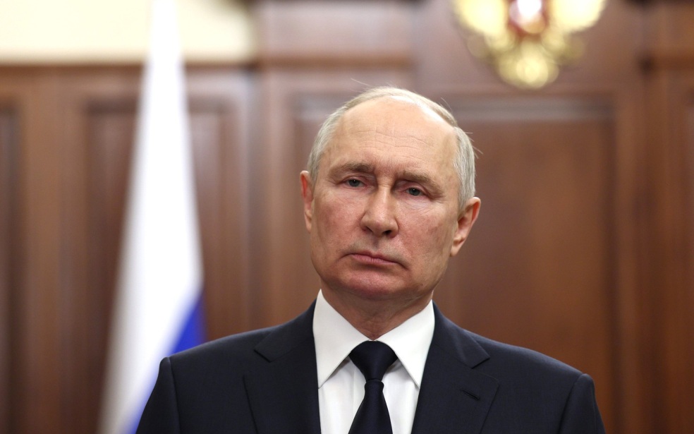 Путин поздравил иностранных лидеров с Днем Победы