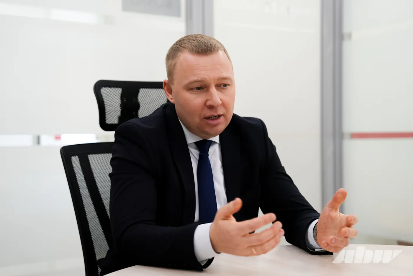 Снижение доступности лизинга для физлиц и неожиданный топ автомобилей: «Микро Лизинг» и WestMotors подвели итоги 2025 года