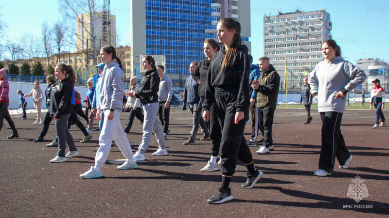 В Пермском крае сотрудники МЧС России провели открытые тренировки, посвященные Всемирному Дню здоровья