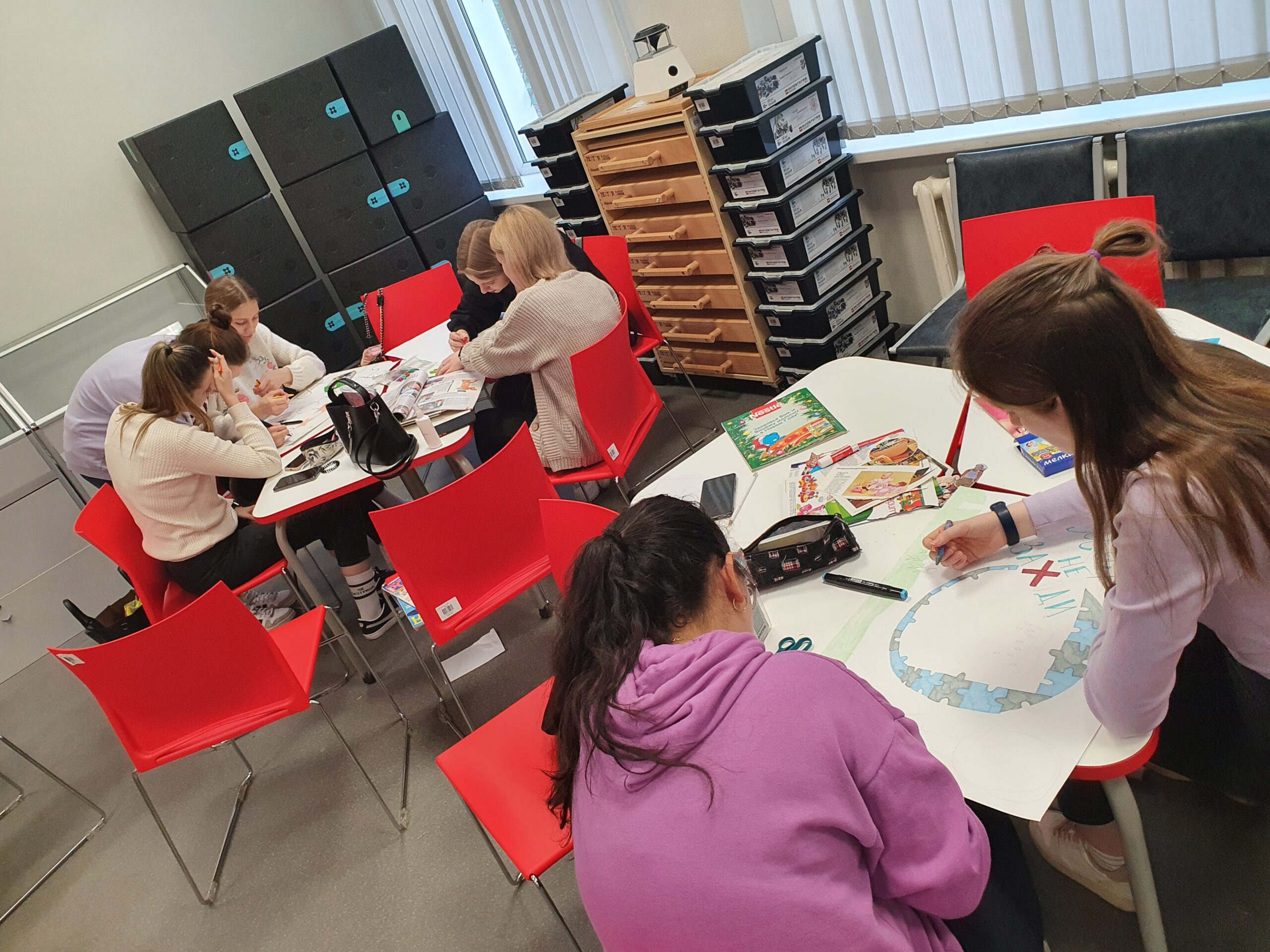 Курсы общество. Очное обучение это. Курсы общество. Курс мгу. Сообщество полезных групп.