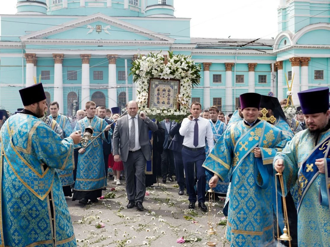 Пасха в Знаменском соборе Барнаула