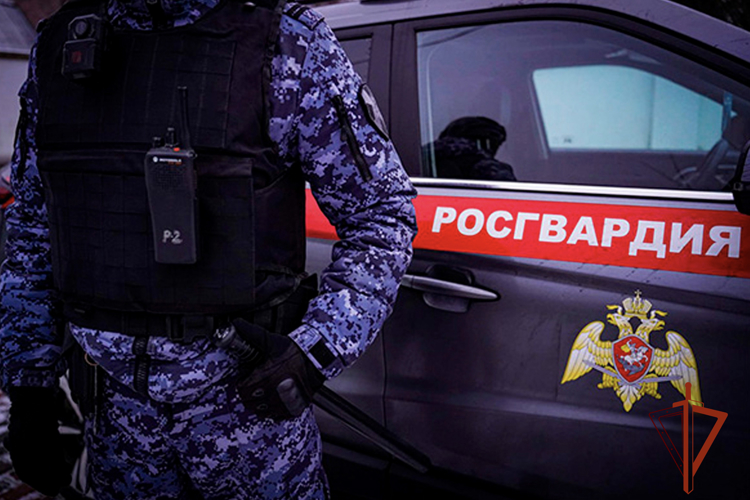 Росгвардейцы пресекли противоправные действия в отношении жительницы охраняемой квартиры
