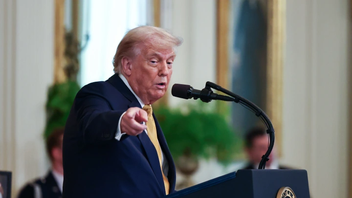 Трамп потребовал от Германии передать Украине оружие из собственных запасов