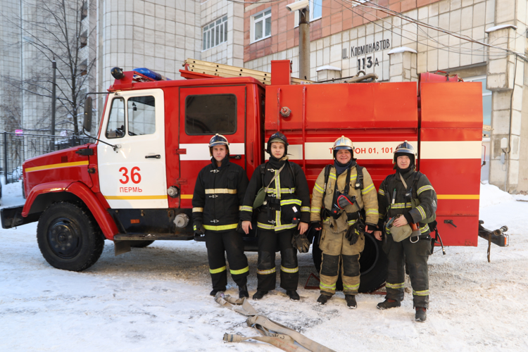 В здании Управления Росгвадии по Пермскому краю прошло пожарно-тактическое занятие