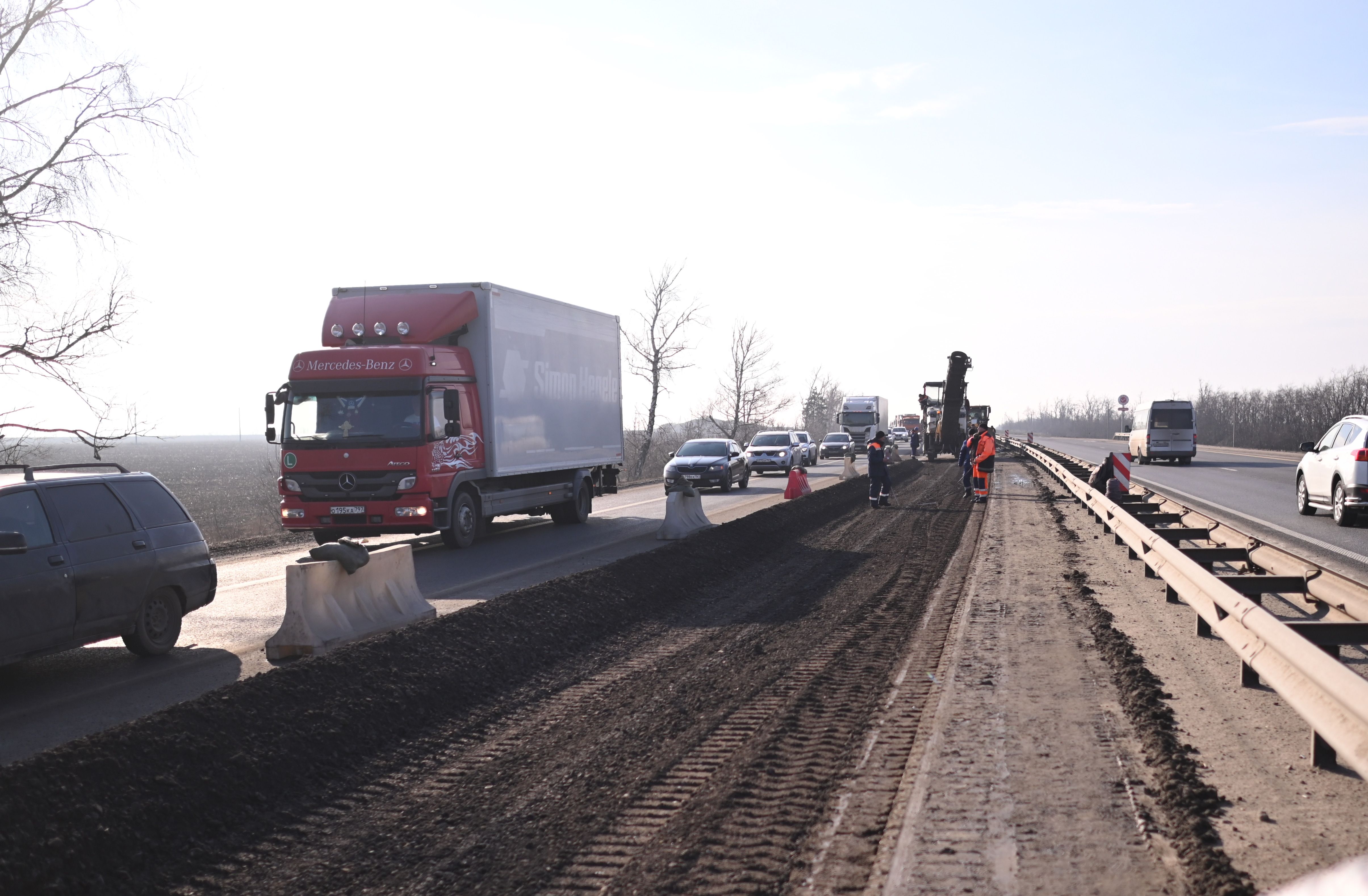 За прошедшие выходные на трассе М-4 «Дон» устранено 12403 кв.м ямочности