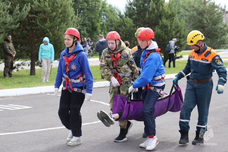 В Вологодской области завершилась профориентационная смена для школьников «За безопасность»