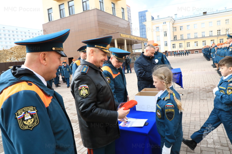 Уральский институт Государственной противопожарной службы МЧС России празднует 95 лет со дня образования