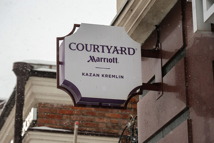 В 2018 году казанский Marriott вынужденно сменил владельца после «рейдерского» скандала в 2016-м