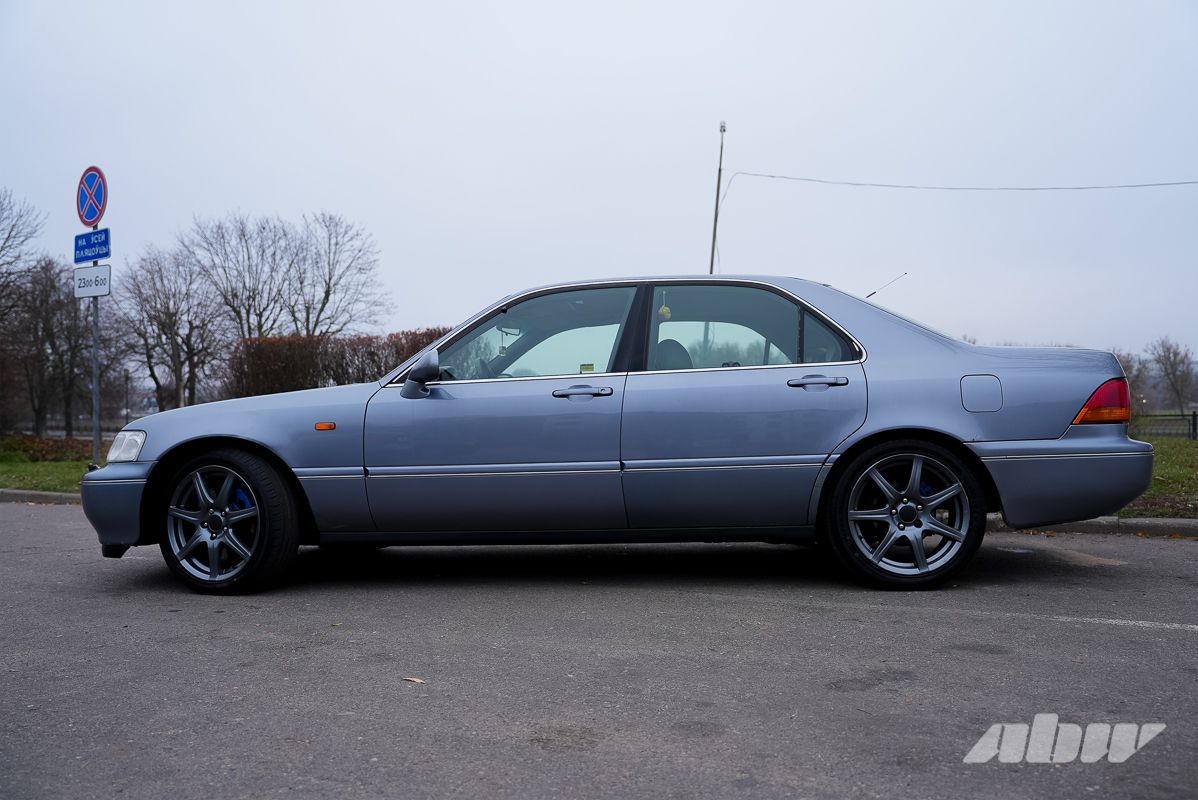 «Она дала комфорт, который мало кто ожидает от таких машин»: история владения редкой Honda Legend