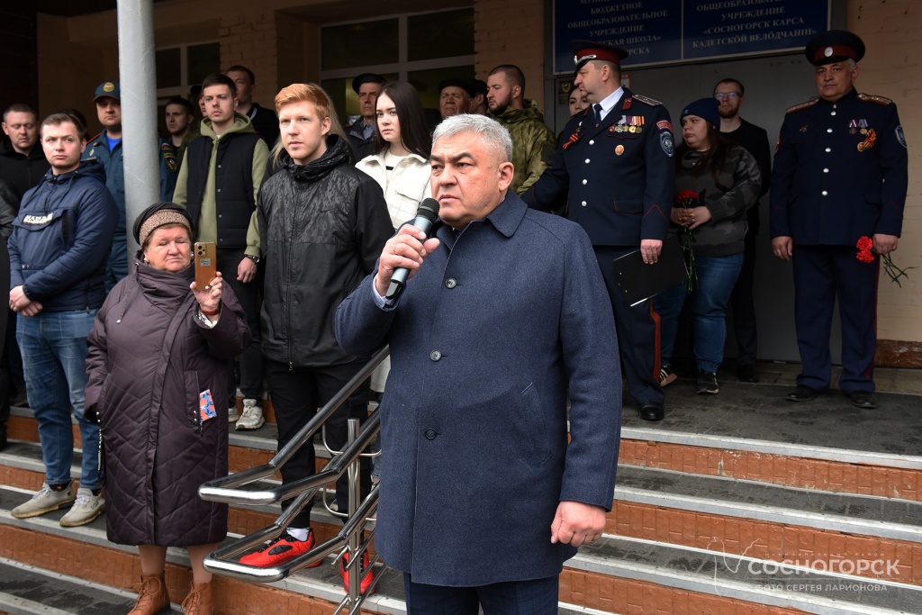 Памятник токующий Глухарь в Сосногорске