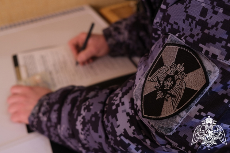 Личный состав Росгвардии проверил более 70 владельцев оружия в Карелии