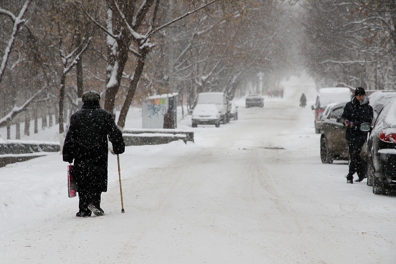 Придет погода. Уровень снега в Ижевске. Ижевск сугробы 2021. Резкое похолодание Ижевск. Ожидание снега в Ижевске.