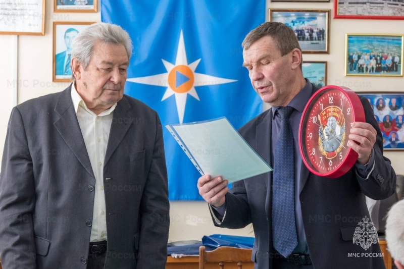 Заслуженный ветеран пожарной охраны отмечает юбилей