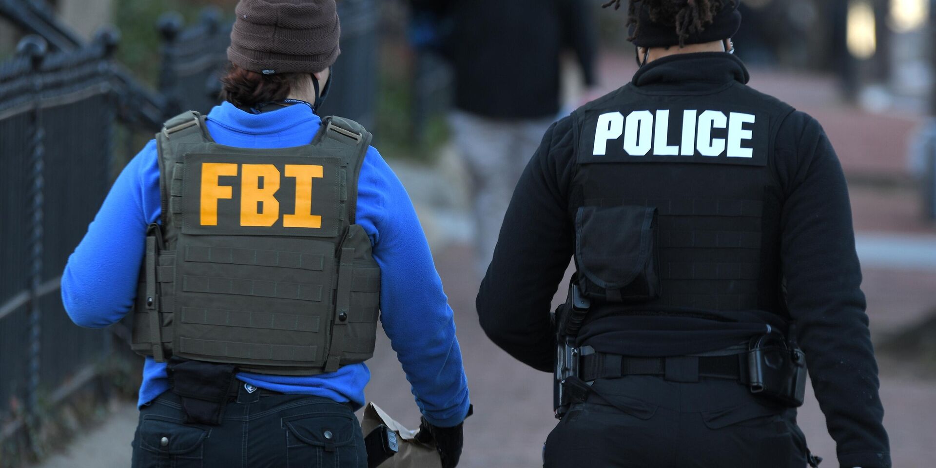 Сотрудники ФБР и полиции у здания Капитолия в Вашингтоне - ИноСМИ, 1920, 15.01.2026