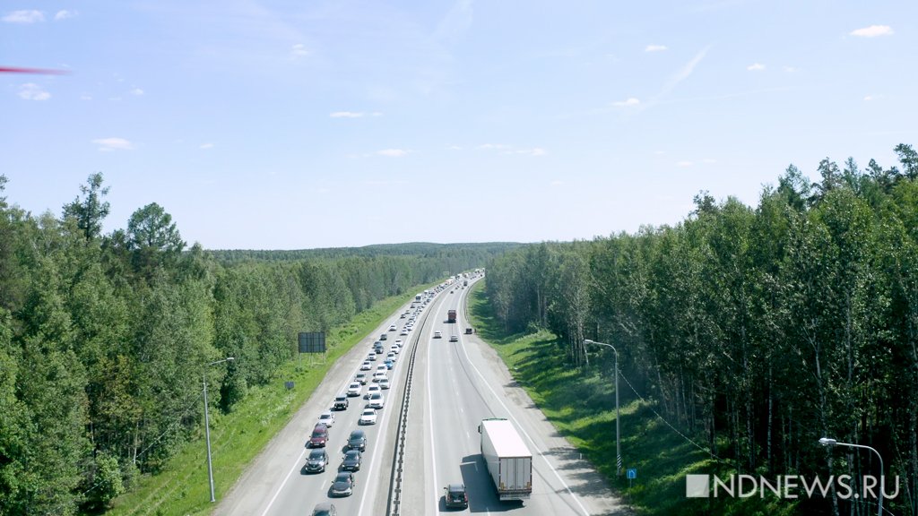 Жд станция кын. Дом у дороги пермь. Деревенские домики вдоль дороги. Усть гаревая пермь. Гаревая пермский край.