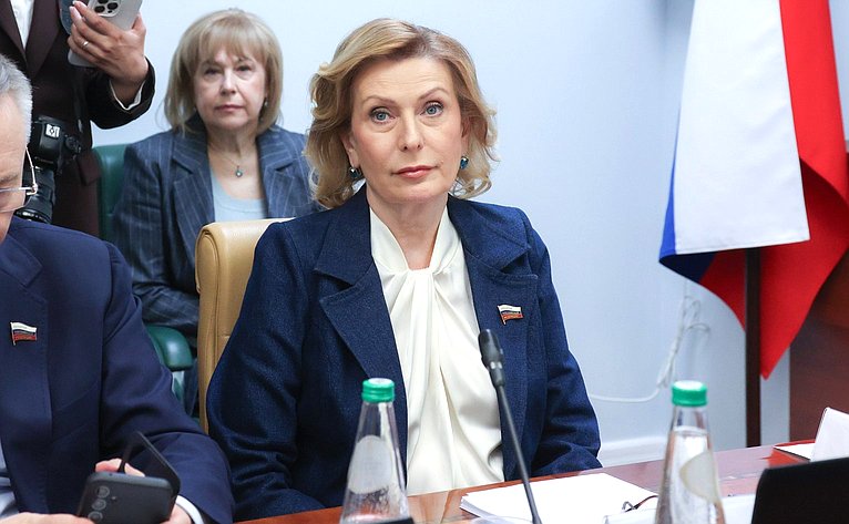 Инна Святенко