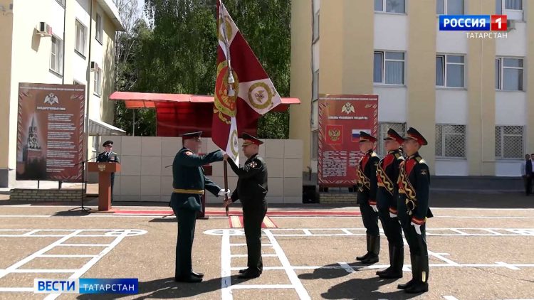 Порядок вручения боевого знамени воинской части презентация