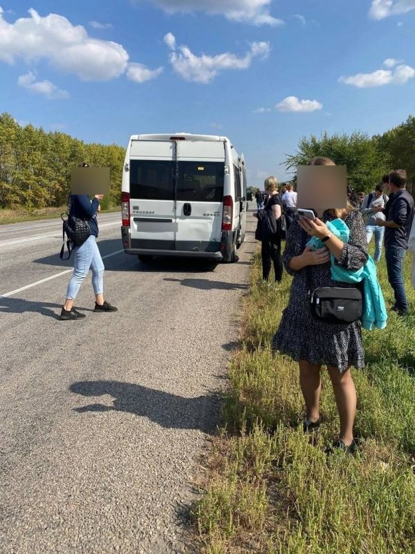 Автобус нововоронеж. Нововоронеж автостанция. Маршрутка. Газ-322132 (xth, x96). Воронеж нововоронеж маршрутки.