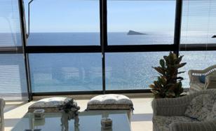 Просторные апартаменты в резиденции с бассейном на первой линии от моря, Бенидорм, Испания за 850 000 €