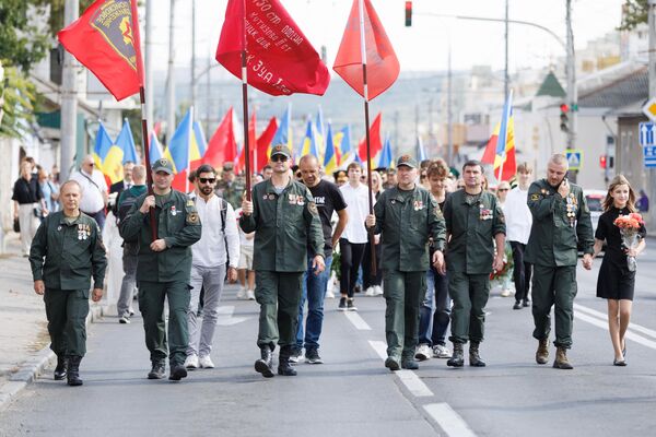 Марш в память об освобождении Молдавии от нацизма - Sputnik Молдова