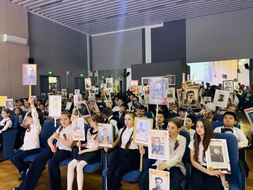 Патриотическую акцию «Бессмертный полк: герои рядом с нами» провели в школах Красногорска
